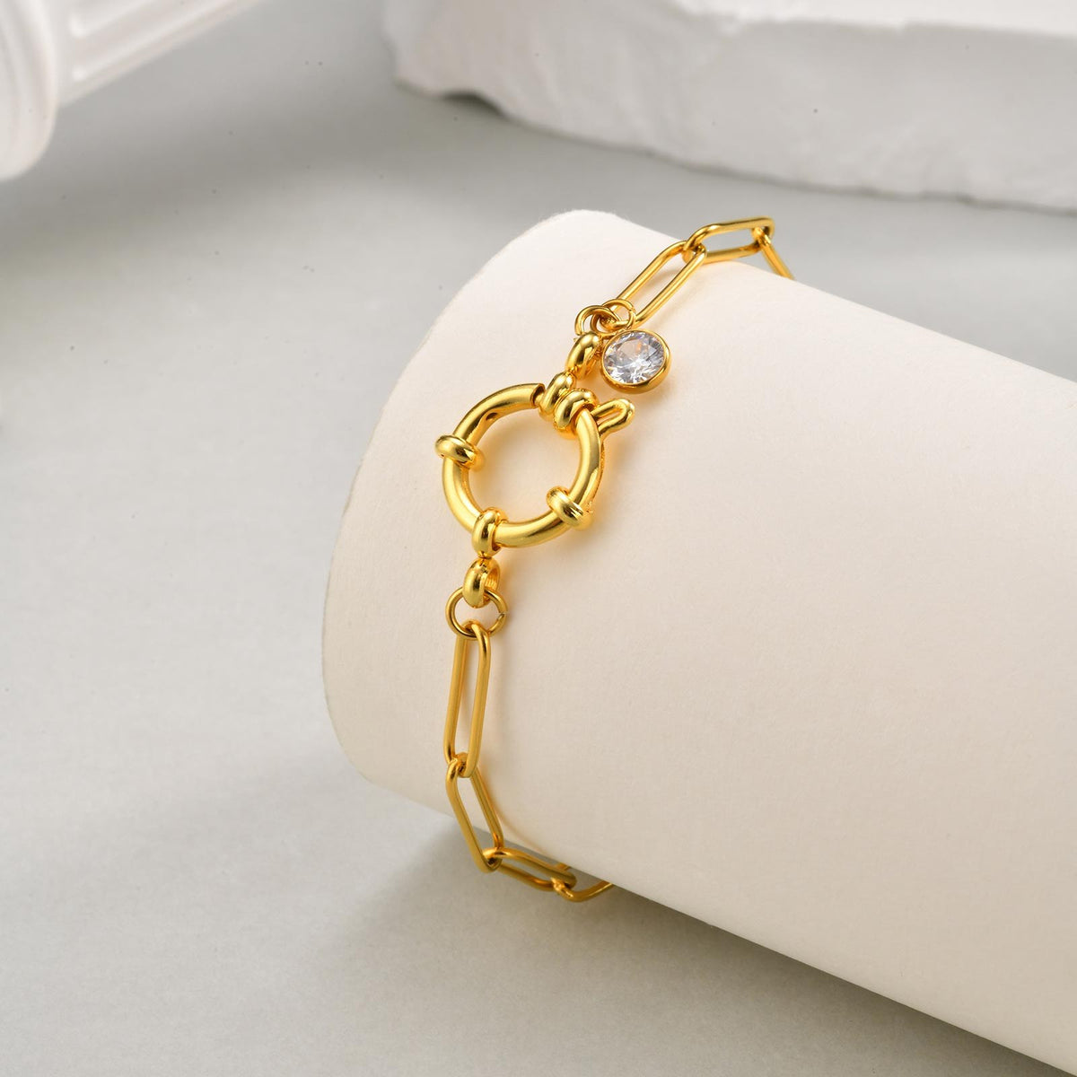 Cavigliera a maglia paperclip con zircone, dettaglio