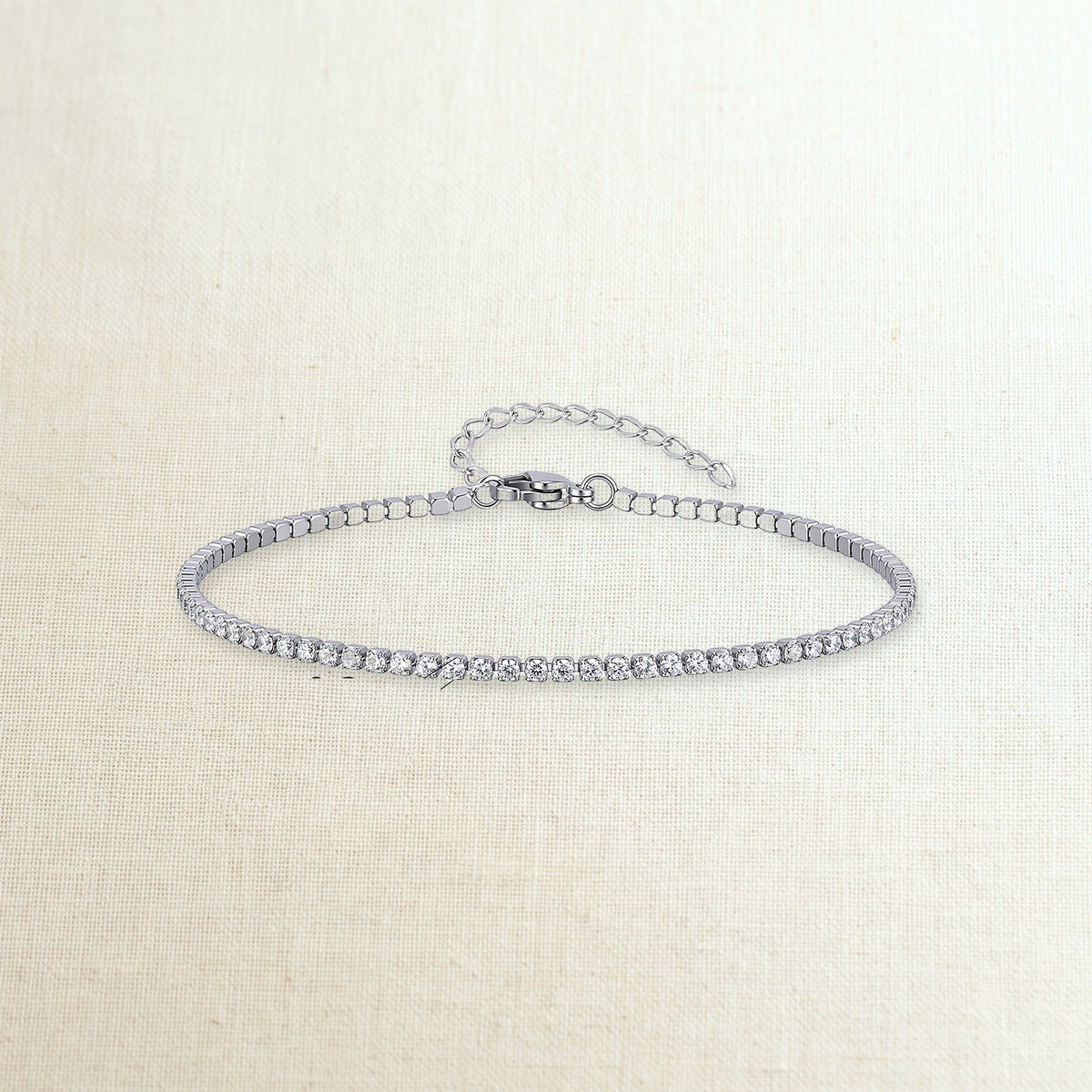 Cavigliera tennis con zirconi in acciaio, 2 mm / color argento